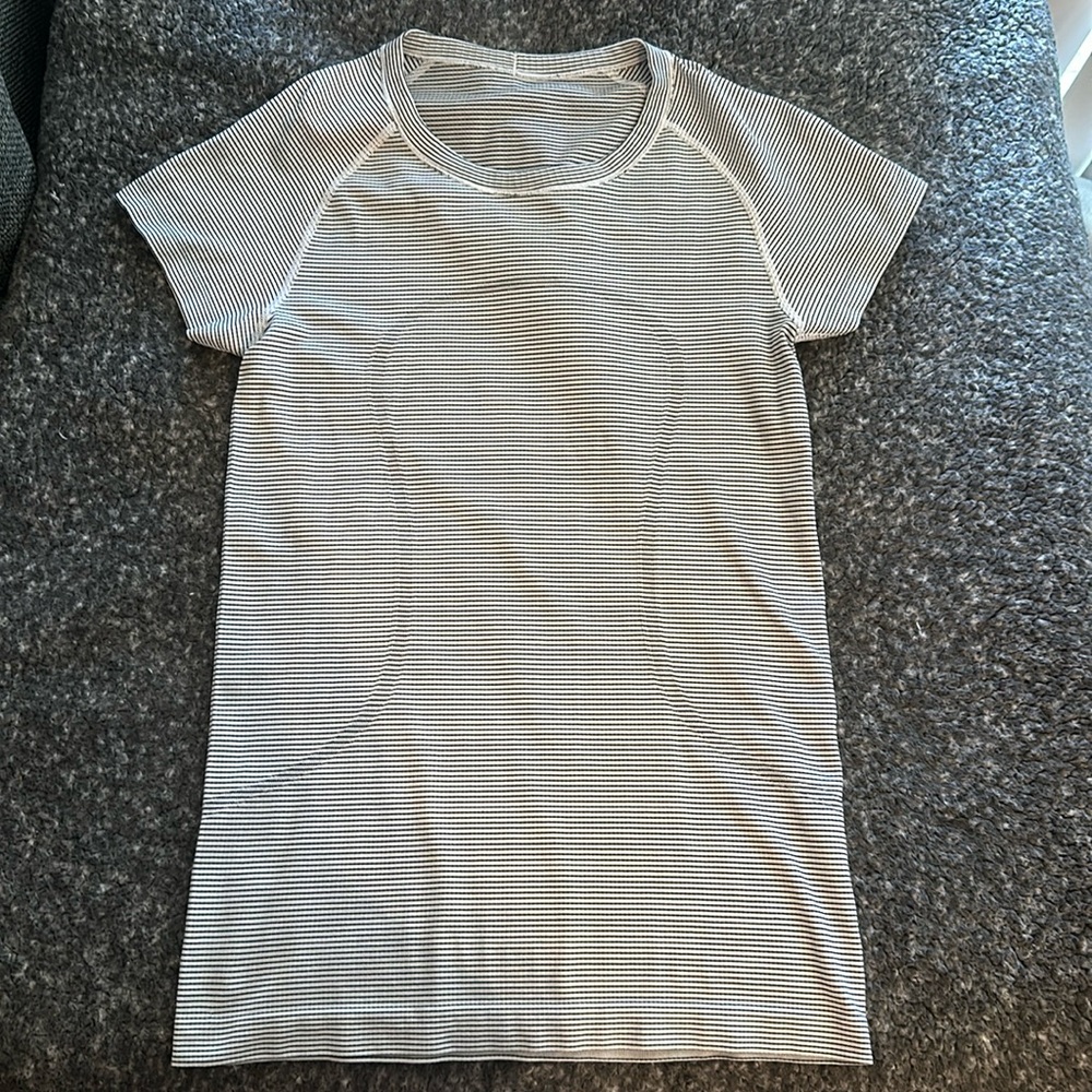 Lululemon shirt